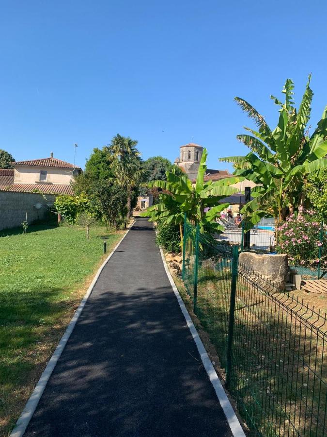 Jardin D'Arcy - Chambres D'Hotes Avec Piscine Et Spa Bois Exteriér fotografie