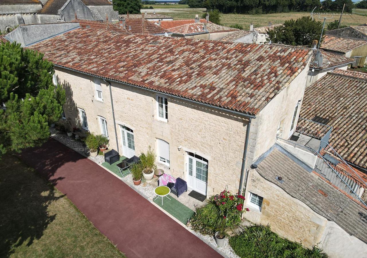 Jardin D'Arcy - Chambres D'Hotes Avec Piscine Et Spa Bois Exteriér fotografie