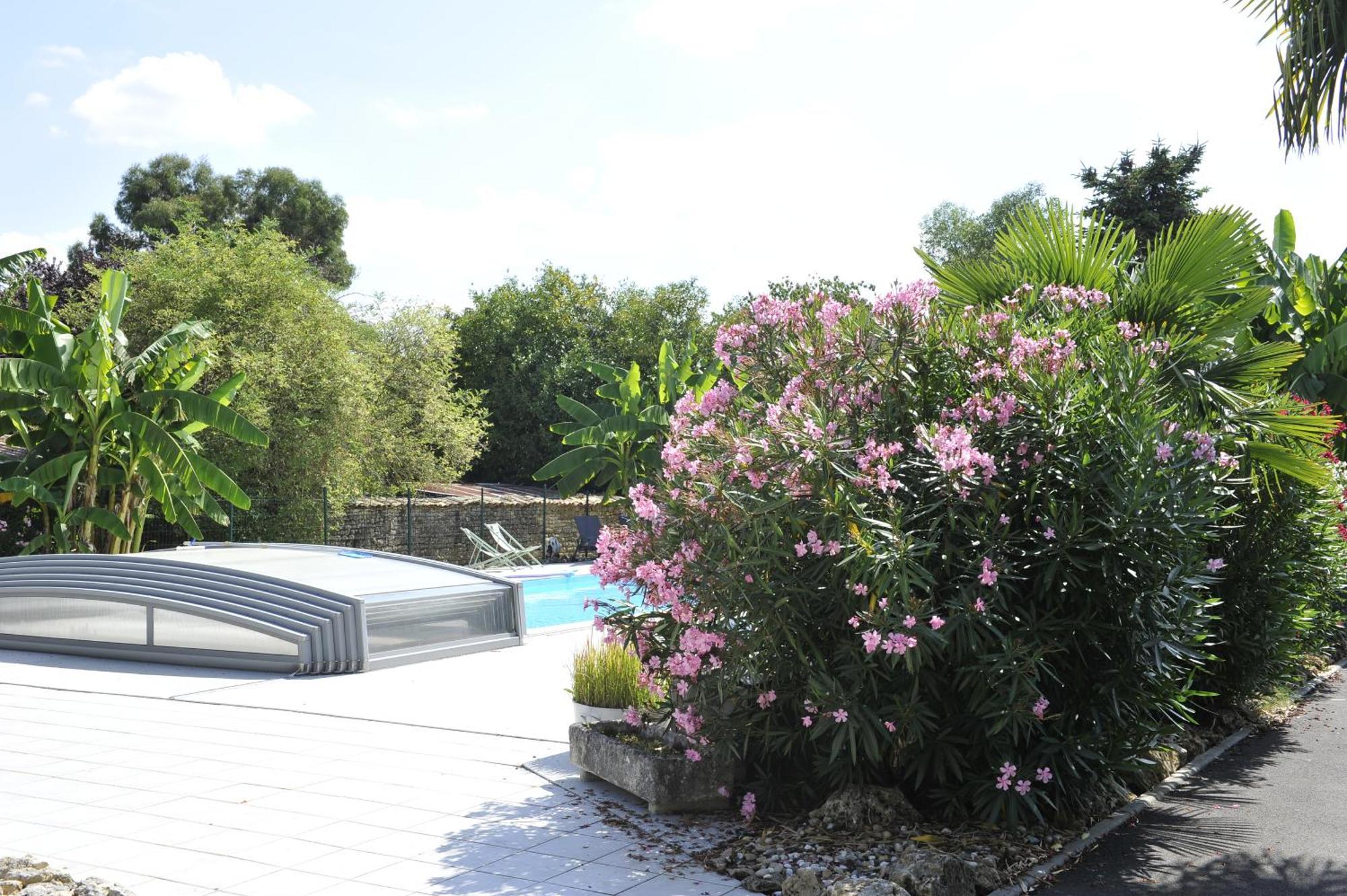 Jardin D'Arcy - Chambres D'Hotes Avec Piscine Et Spa Bois Exteriér fotografie