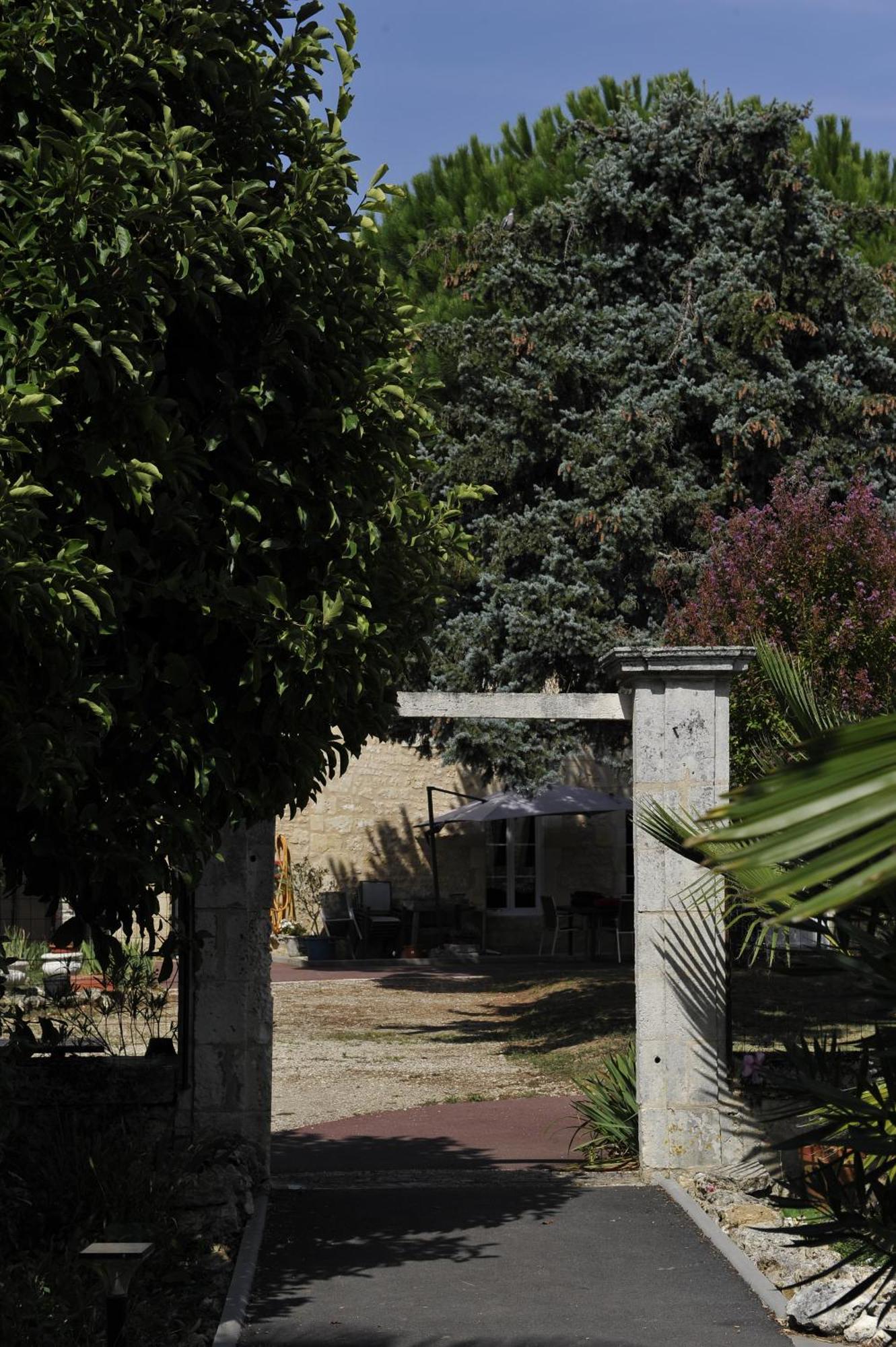 Jardin D'Arcy - Chambres D'Hotes Avec Piscine Et Spa Bois Exteriér fotografie