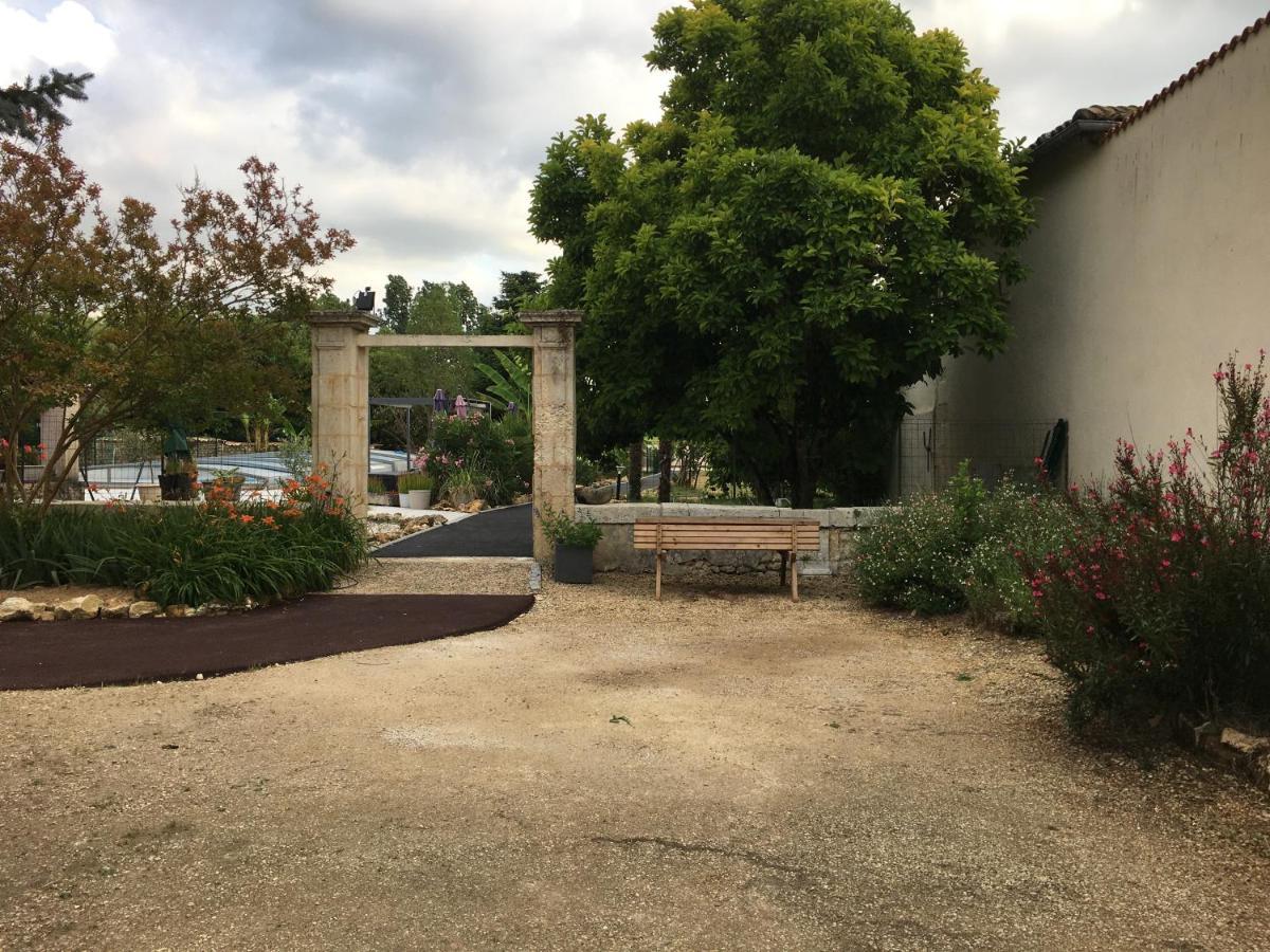 Jardin D'Arcy - Chambres D'Hotes Avec Piscine Et Spa Bois Exteriér fotografie